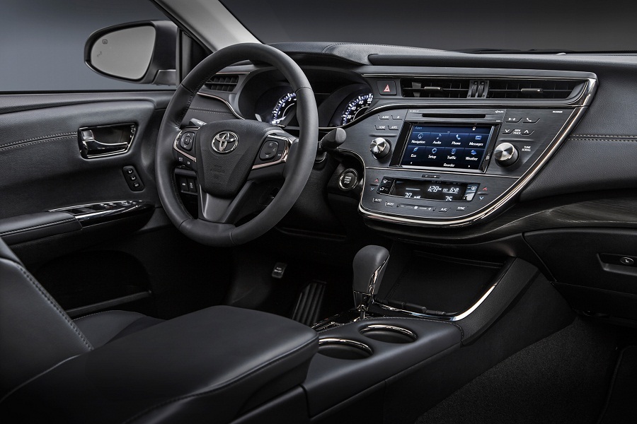 2016 Toyota Avalon 1