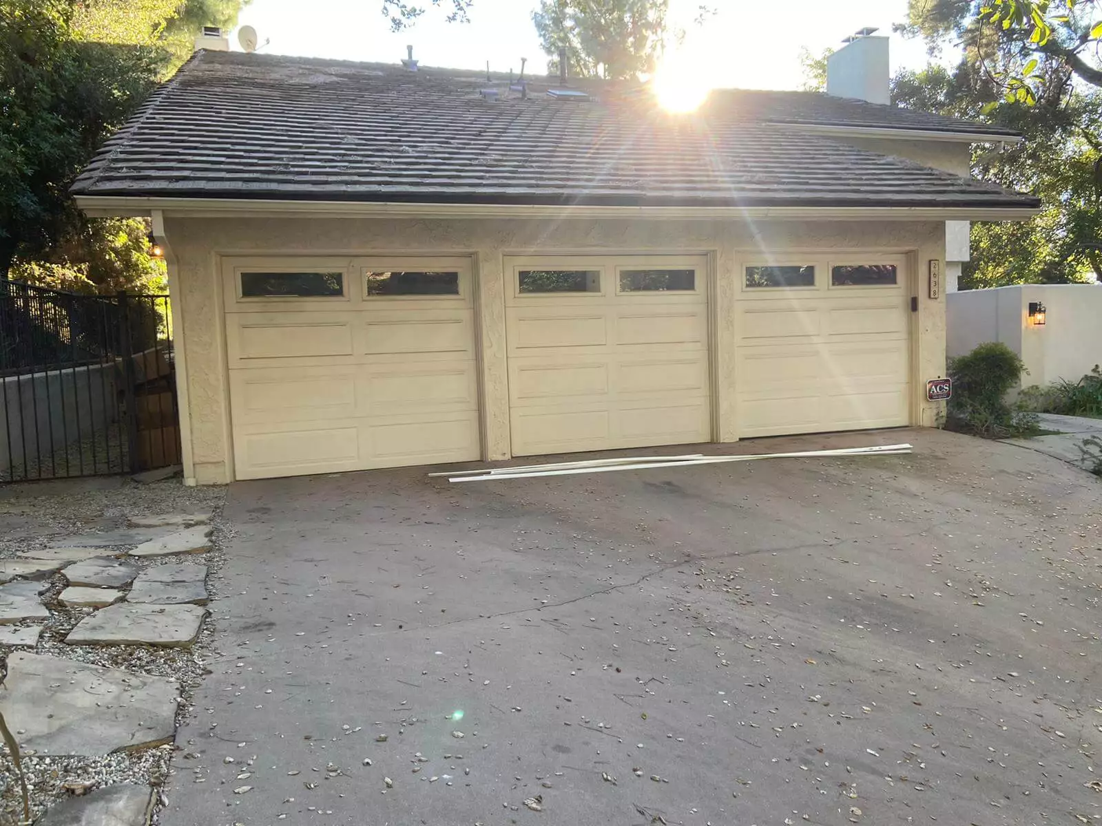 Everything-to-Know-About-Garage-Doors